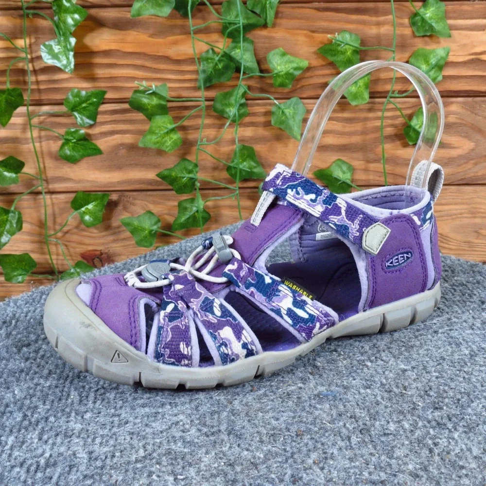 KEEN Seacamp II CNX Kids Water Sandals Sz 3 Outdoor Hiking Purple Camo Synthetic